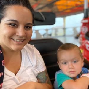 Meet your Posher, Caitlin